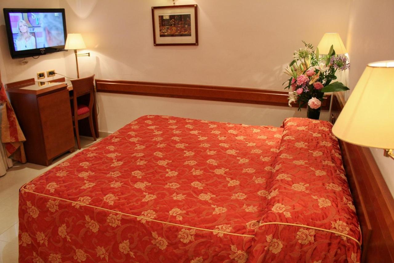 Hotel San Carlo Roma